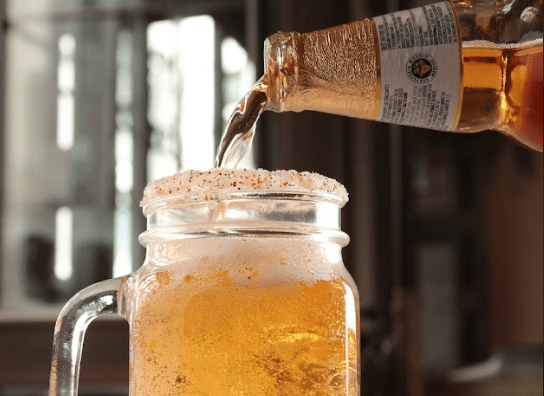 ¿Has probado alguna vez las micheladas? ¡Ven a disfrutarlas en nuestro restaurante!